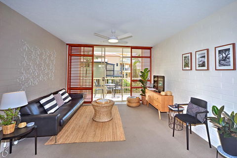 Surf Dance Apartments - Accommodation Port Macquarie 10