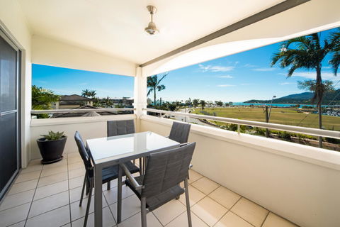 Portside Whitsunday Luxury Holiday Apartments - Accommodation Port Macquarie 4