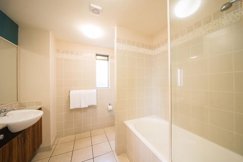 Portside Whitsunday Luxury Holiday Apartments - Accommodation Port Macquarie 14