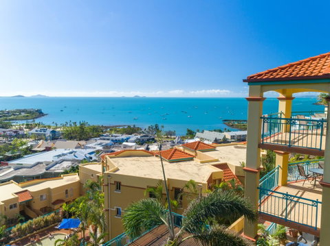 Toscana Village Resort - Accommodation Port Macquarie 0