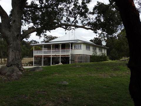 Loughmore House - Accommodation Port Macquarie 0