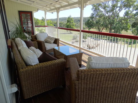 Loughmore House - Accommodation Port Macquarie 2