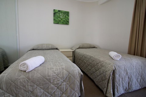 Surfers Mayfair - Accommodation Port Macquarie 9