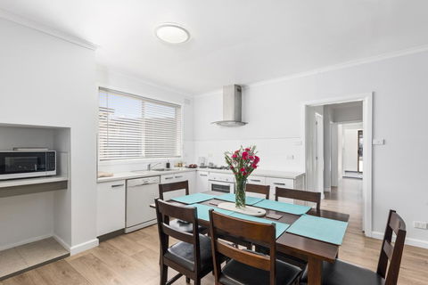 Wattle Grove Villa - Accommodation Port Macquarie 0