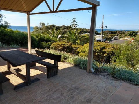 Wave Walk - Accommodation Port Macquarie 1