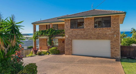 Waves @ Caves - Accommodation Port Macquarie 0