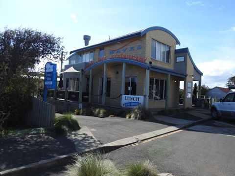 Waves Luxury Suites - Accommodation Port Macquarie 2