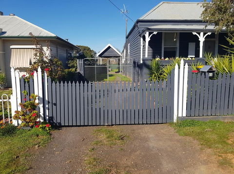Welcome Stranger Cottage - Accommodation Port Macquarie 1