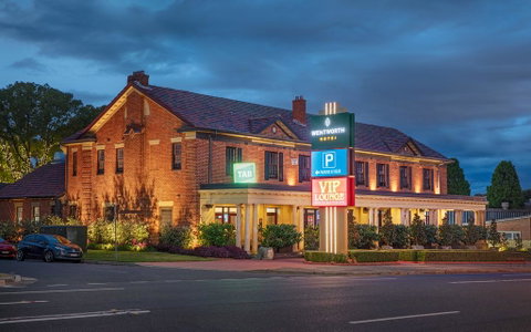 Wentworth Hotel - Accommodation Port Macquarie 0