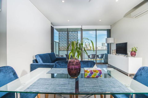 Wentworth Point 2Beds1Study2Bath Brand New APT - Accommodation Port Macquarie 2