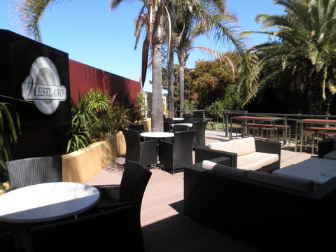 Westland Hotel Motel - Accommodation Port Macquarie 2