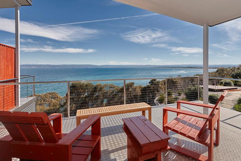Whale Watcher 2 - Accommodation Port Macquarie 0