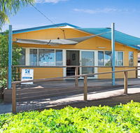 Wheelchair Friendly with water views - Welsby Pde Bongaree - Accommodation Port Macquarie