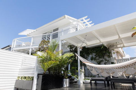 White Beach Cottage - Accommodation Port Macquarie 0