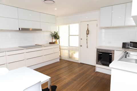 White Beach Cottage - Accommodation Port Macquarie 1