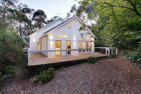 White Cottage - Accommodation Port Macquarie 0