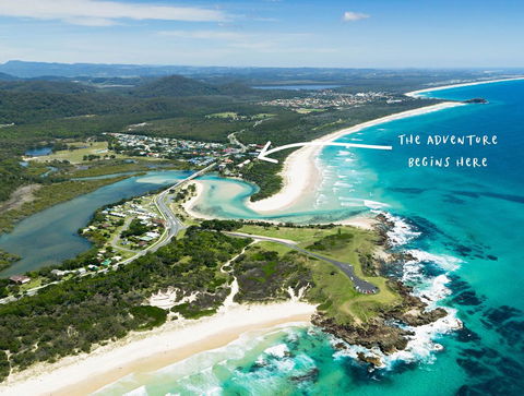 White Waves On The Beach - Accommodation Port Macquarie 0