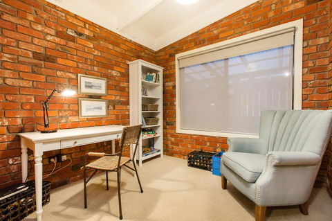 Whitewood Cottage - Secluded Spa - Accommodation Port Macquarie 2