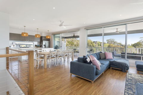WINDSPRAY - MOUNT MARTHA - Accommodation Port Macquarie 1