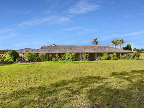 Wine Country Homestead 4-6br House - Accommodation Port Macquarie 0
