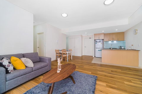 Wolli Creek Airport Serviced 2 Bedroom Apartment - Accommodation Port Macquarie 1