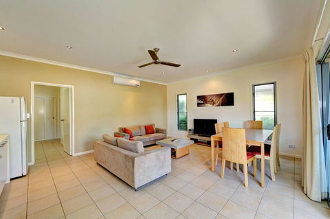 Woodgate Beach Houses - Accommodation Port Macquarie 1