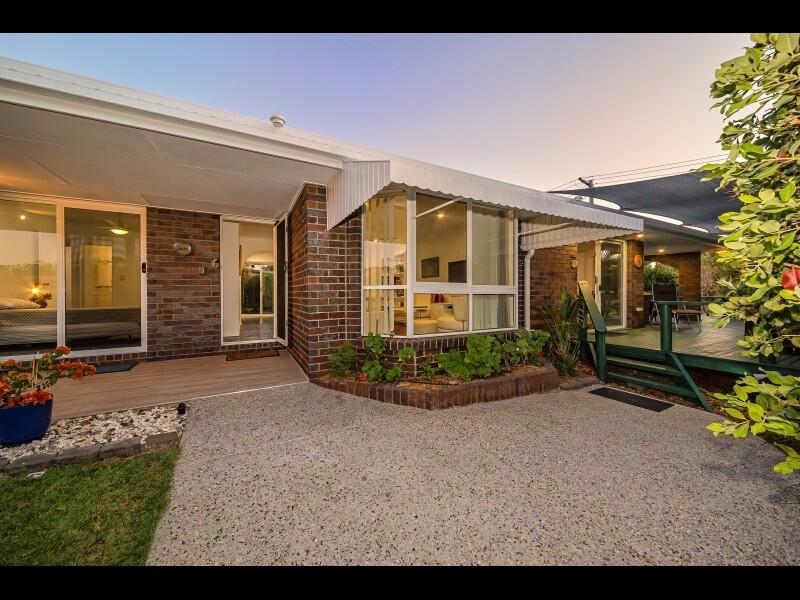 Arana Hills QLD Accommodation Port Macquarie