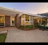 Woorim Secluded Palms Cottage - Accommodation Port Macquarie