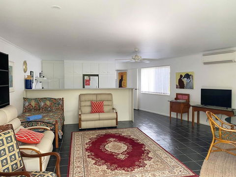 Woorim Secluded Palms Villa - Accommodation Port Macquarie 1