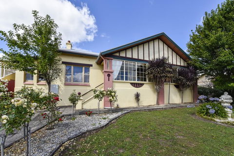 Wyatt Guest House - Accommodation Port Macquarie 2