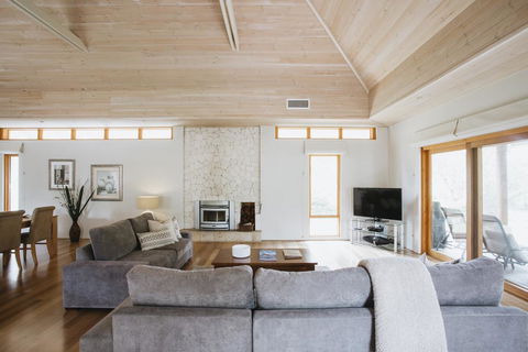 Yallingup Villas - Accommodation Port Macquarie 1