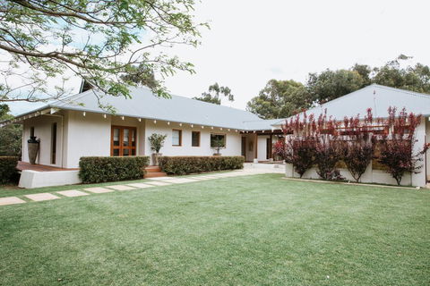 Yallingup Villas - Accommodation Port Macquarie 0