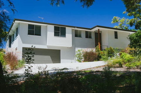 YARINGA - Retreat Style Accomodation With Swimming Pool - Accommodation Port Macquarie 1