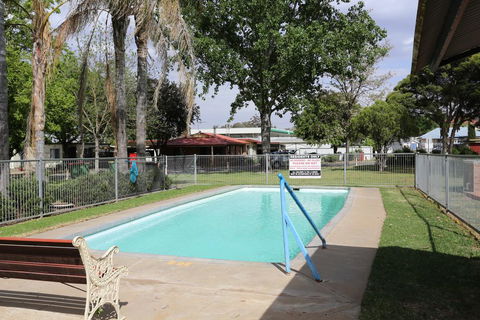 Young Caravan Park - Accommodation Port Macquarie 0