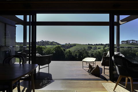 Your Luxury Escape - Carinya Cottages 2 - Accommodation Port Macquarie 0
