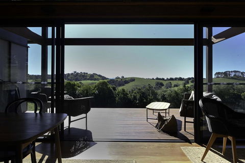 Your Luxury Escape - Carinya Cottages 5 - Accommodation Port Macquarie 0