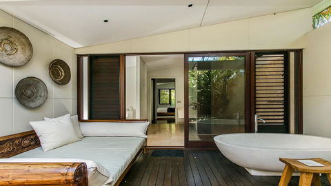 Your Luxury Escape - Iluka Pavilion 5 At Broken Head - Accommodation Port Macquarie 3