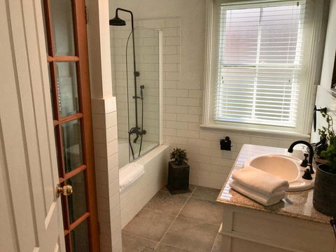 YSG The Edward Townhouse 153 - Walk To Town - Accommodation Port Macquarie 2