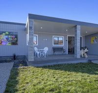 Zoo Villas  Villa Zebra - Central Wynyard - Accommodation Port Macquarie