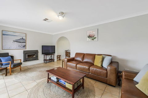35 Calwalla Crescent Port Macquarie - Accommodation Port Macquarie 2