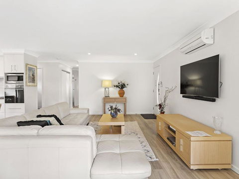 A Homely House 6 Mistral Close - Accommodation Port Macquarie 3