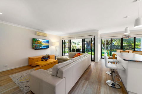 A Homely House 6 Mistral Close - Accommodation Port Macquarie 4