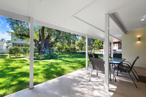 A Homely House 6 Mistral Close - Accommodation Port Macquarie 0