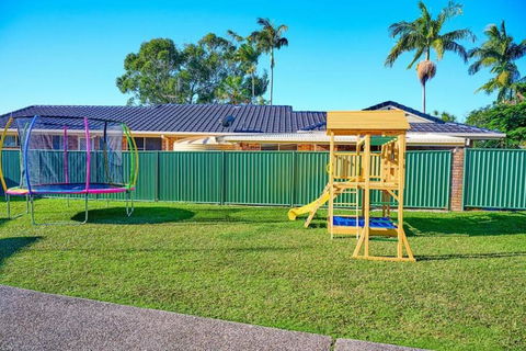 A Kids Dream & Paradise For Parents - Accommodation Port Macquarie 3