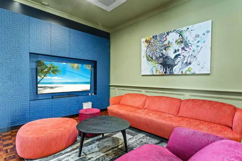 A Luxury Space With Playstation In Darling Harbour - Accommodation Port Macquarie 2