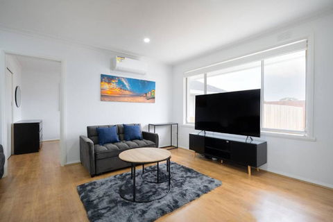 A Private Hideaway With Large Backyard And CarParks - Accommodation Port Macquarie 1