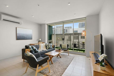 A River-side 2bdm Footscray Oasis + Parking - Accommodation Port Macquarie 4