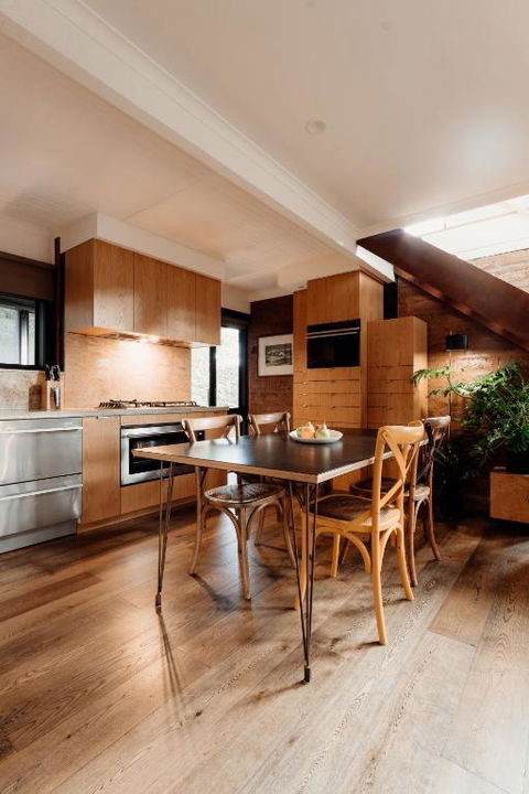 A Stylish And Unique Retreat At Surf Beach - Accommodation Port Macquarie 4