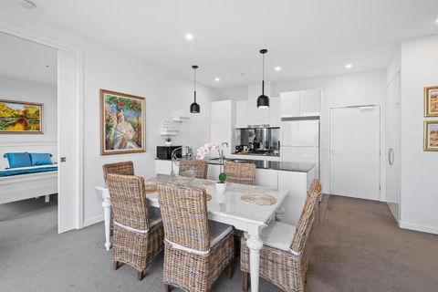 A Taste Of Paradise In Inner City Suburbia - Accommodation Port Macquarie 3