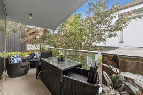A Touch Of Class - Accommodation Port Macquarie 0